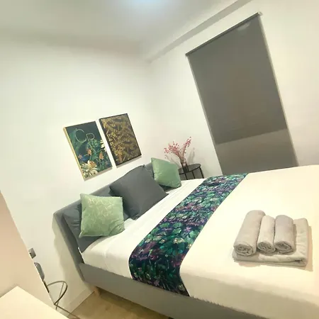 Chic Apartments- Free Parking - 10 Min From Bcn Centre By Metro Barcelona