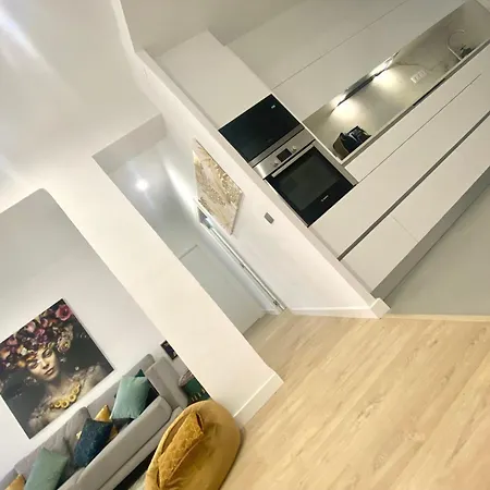Chic Apartments- Free Parking - 10 Min From Bcn Centre By Metro * Barcelona
