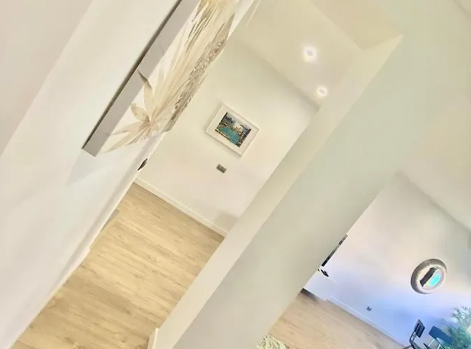 Chic Apartments- Free Parking - 10 Min Bcn Center By Metro Apartamento