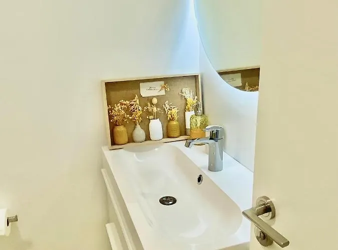 Chic Apartments- Free Parking - 10 Min Bcn Center By Metro Apartamento *