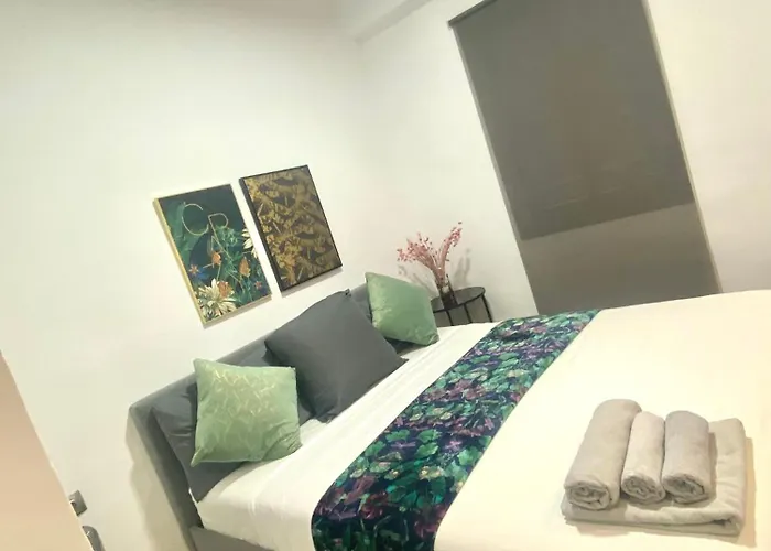 Chic Apartments- Free Parking - 10 Min Bcn Center By Metro Barcelona