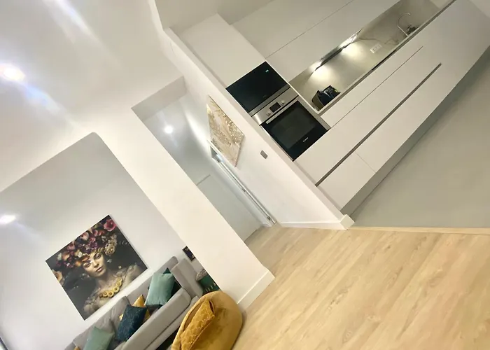 Chic Apartments- Free Parking - 10 Min Bcn Center By Metro * Barcelona